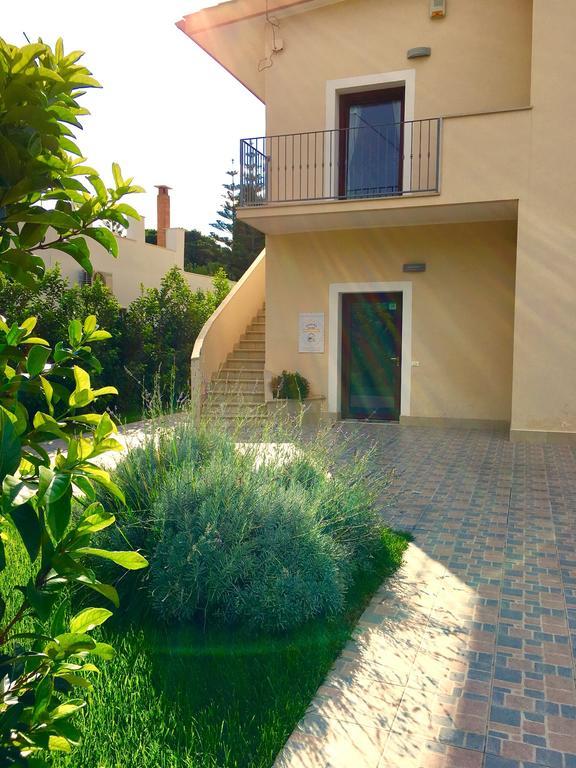 Dimora Mariu Bed & Breakfast Таранто Екстериор снимка