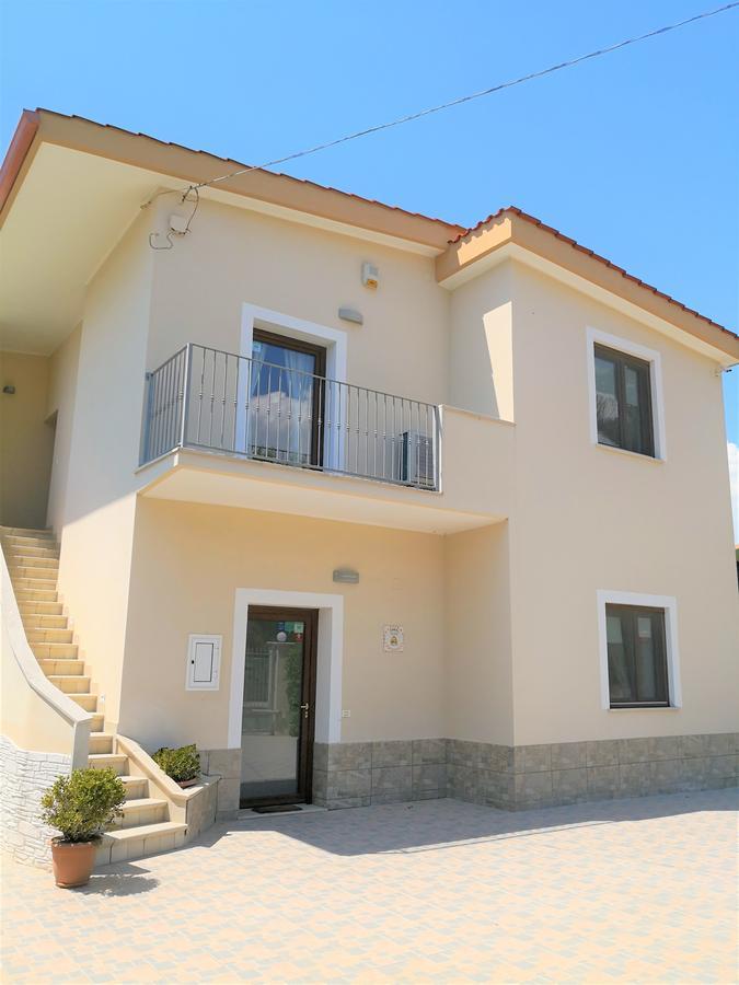 Dimora Mariu Bed & Breakfast Таранто Екстериор снимка