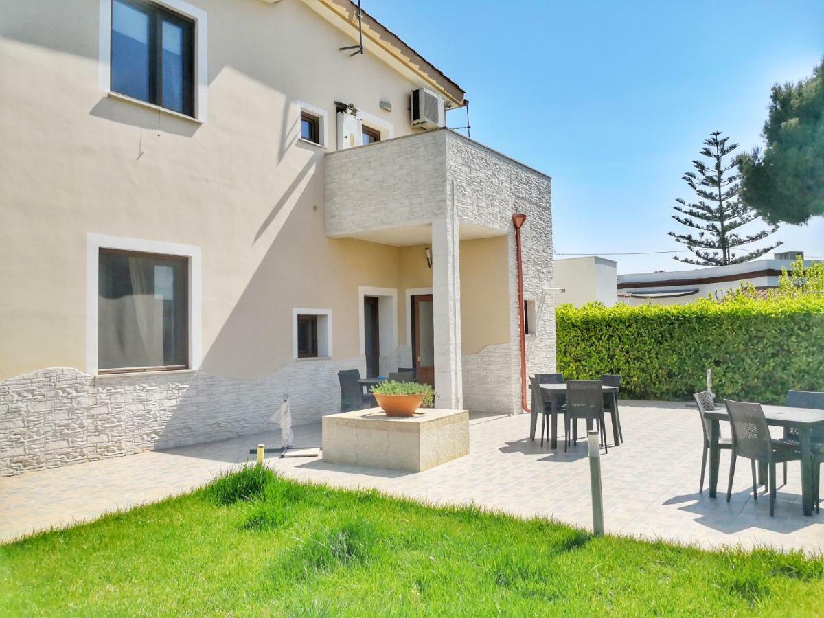 Dimora Mariu Bed & Breakfast Таранто Екстериор снимка